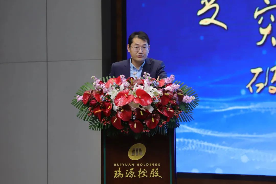 融合聚變，創(chuàng)新突破丨智慧產(chǎn)業(yè)集團(tuán)2022年度總結(jié)暨表彰大會(huì)順利召開