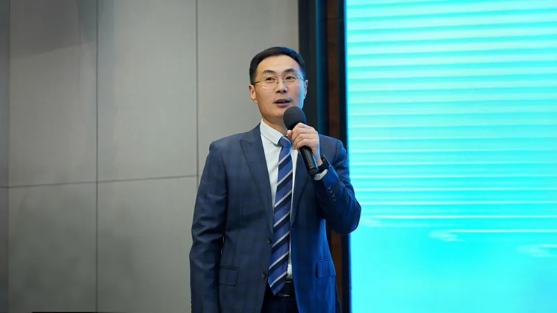 融智迭變 聚勢(shì)拓新丨智慧產(chǎn)業(yè)集團(tuán)2025年創(chuàng)新發(fā)展啟動(dòng)大會(huì)順利召開(kāi)